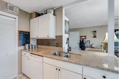 200 Pensacola Beach Rd #D2, Gulf Breeze, FL 32561 - Photo 15