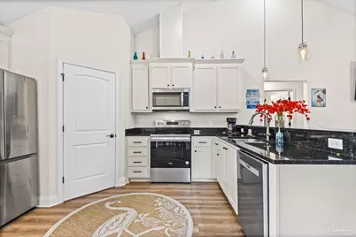 7911 Twin Lake Dr, Milton, FL 32583 - Photo 15