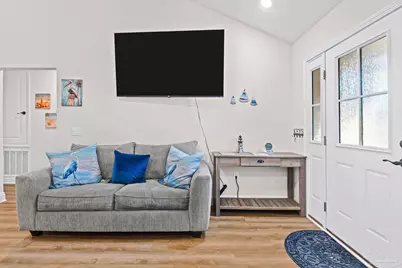 7911 Twin Lake Dr, Milton, FL 32583 - Photo 11