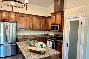 5434 Lilac Ave, Milton, FL 32570 - Photo 9