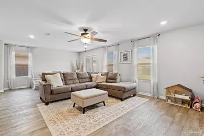 5528 Lancelot Tr, Milton, FL 32583 - Photo 5