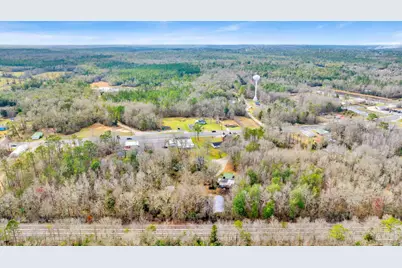11 Zion St, Century, FL 32535 - Photo 11