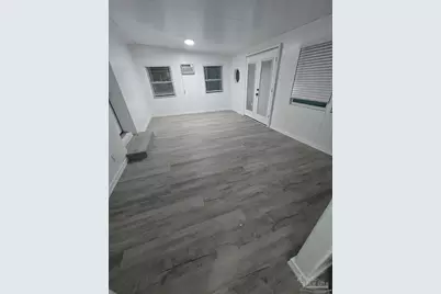 5125 Central Dr, Pace, FL 32571 - Photo 9