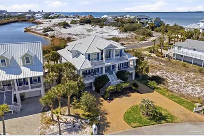 9 Seashore Dr, Pensacola Beach, FL 32561 - Photo 61