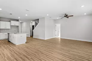 8042 Fox Hunt Dr, Milton, FL 32583 - Photo 7