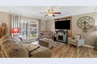 3310 Bluewater Dr, Pensacola, FL 32503 - Photo 9