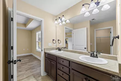 5761 Jade Moon Cir, Milton, FL 32583 - Photo 21