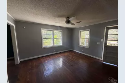 529 E Selina St, Pensacola, FL 32503 - Photo 9