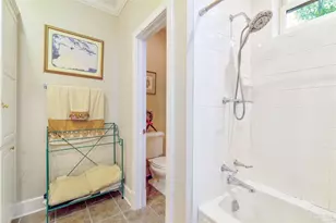 209 Bayshore Dr, Pensacola, FL 32507 - Photo 17