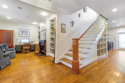 209 Bayshore Dr, Pensacola, FL 32507 - Photo 11