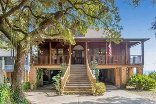 209 Bayshore Dr, Pensacola, FL 32507 - Photo 3