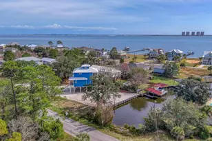 1045 Magnolia Ln, Gulf Breeze, FL 32563 - Photo 55