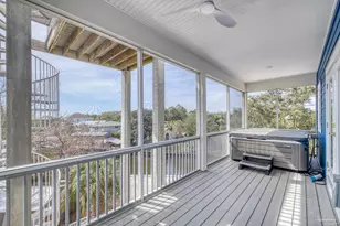 1045 Magnolia Ln, Gulf Breeze, FL 32563 - Photo 65