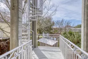 1045 Magnolia Ln, Gulf Breeze, FL 32563 - Photo 43