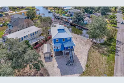 1045 Magnolia Ln, Gulf Breeze, FL 32563 - Photo 47