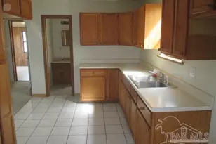 2350 Crescent Wood Dr, Navarre, FL 32566 - Photo 3