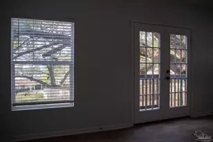 1006 Lake Terrace Ave, Pensacola, FL 32505 - Photo 15