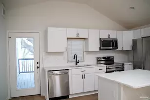 1006 Lake Terrace Ave, Pensacola, FL 32505 - Photo 7