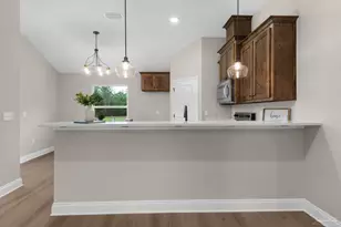 7945 Twin Lake Dr, Milton, FL 32583 - Photo 15