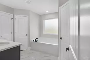 7949 Twin Lake Dr, Milton, FL 32583 - Photo 9