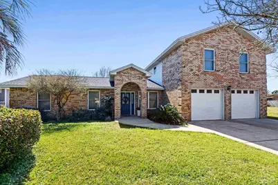 3367 Circle Dr, Gulf Breeze, FL 32563 - Photo 7