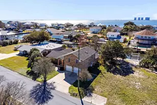 3367 Circle Dr, Gulf Breeze, FL 32563 - Photo 65