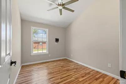 6733 Oakcliff Rd, Pensacola, FL 32526 - Photo 15