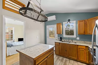 6733 Oakcliff Rd, Pensacola, FL 32526 - Photo 17
