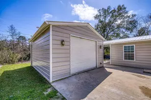 6733 Oakcliff Rd, Pensacola, FL 32526 - Photo 9