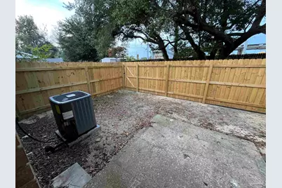 3220 Redwood Ln, Gulf Breeze, FL 32563 - Photo 17