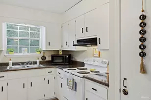 620 Carondelay Dr, Pensacola, FL 32506 - Photo 15