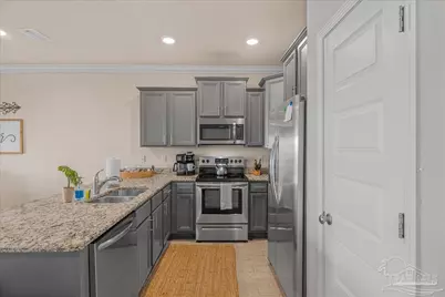 353 S E St, Pensacola, FL 32502 - Photo 5