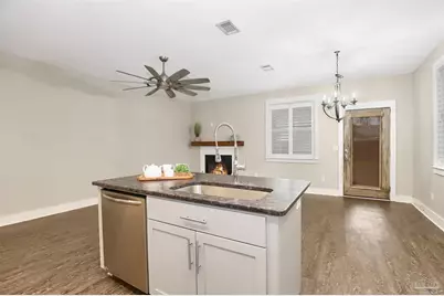 1013 W Intendencia St #B, Pensacola, FL 32502 - Photo 9