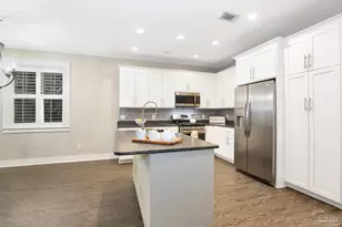 1013 W Intendencia St, Pensacola, FL 32502 - Photo 7