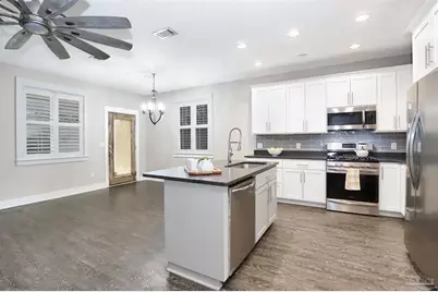 1013 W Intendencia St #B, Pensacola, FL 32502 - Photo 11