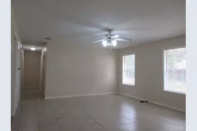 4738 Live Oak Ln, Pace, FL 32571 - Photo 5