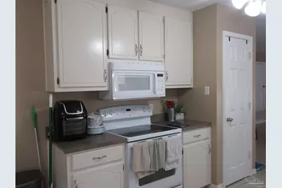 4738 Live Oak Ln, Pace, FL 32571 - Photo 13