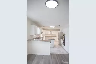 2315 Summit Blvd, Pensacola, FL 32503 - Photo 9