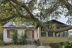 209 NW Gilliland Rd, Pensacola, FL 32507 - Photo 1