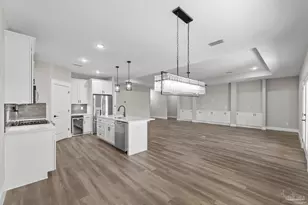 5521 Chenier Dr, Gulf Breeze, FL 32563 - Photo 11