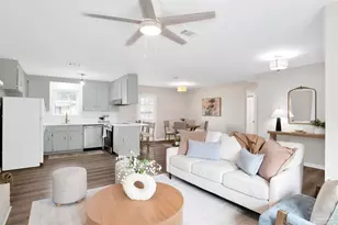 5621 Galvez Rd, Pensacola, FL 32507 - Photo 5