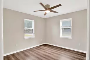 5621 Galvez Rd, Pensacola, FL 32507 - Photo 19