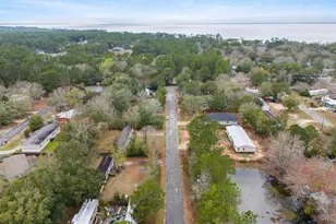 3017 Ferris Dr, Navarre, FL 32566 - Photo 37