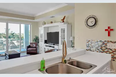 1700 Scenic Hwy #403, Pensacola, FL 32503 - Photo 7