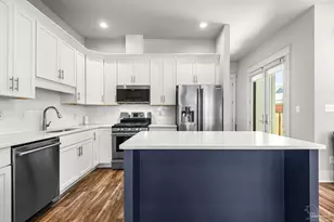 19 W Strong St, Pensacola, FL 32502 - Photo 13