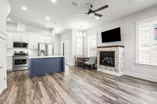 19 W Strong St, Pensacola, FL 32502 - Photo 7