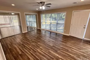 1135 E Burgess Rd, Pensacola, FL 32504 - Photo 17