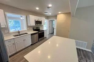 1135 E Burgess Rd, Pensacola, FL 32504 - Photo 5