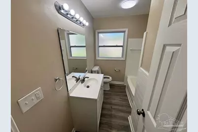 1135 E Burgess Rd, Pensacola, FL 32504 - Photo 23