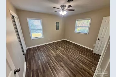 1135 E Burgess Rd, Pensacola, FL 32504 - Photo 13